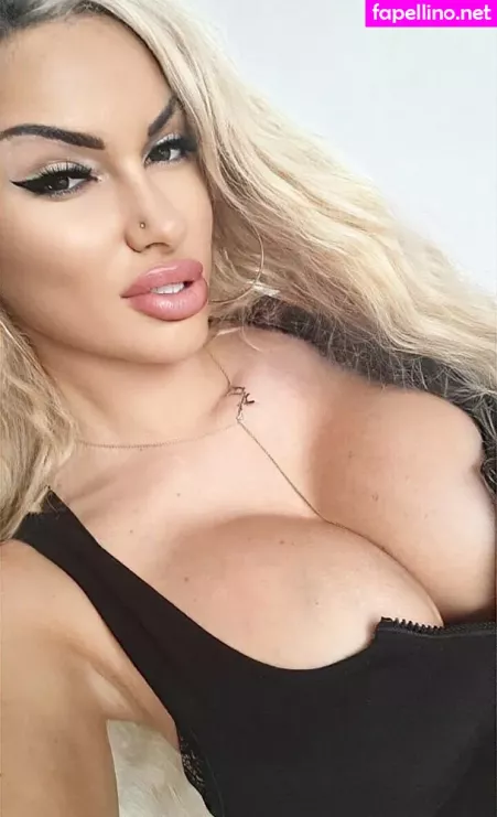 Hottanuysha OnlyFans Thumbnail #BQ0ilDJhfZ