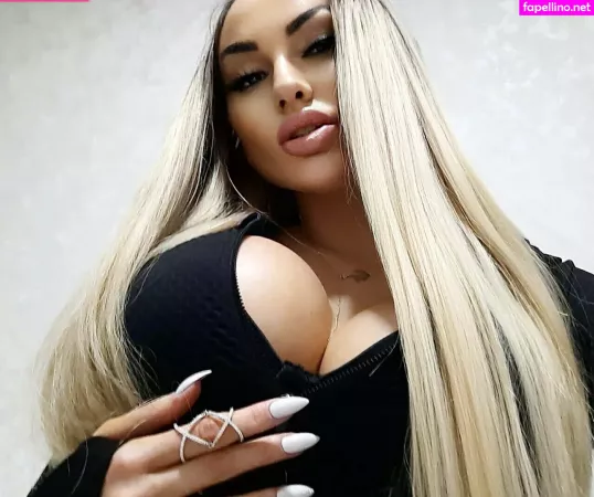 Hottanuysha OnlyFans Thumbnail #iDquCXMySb