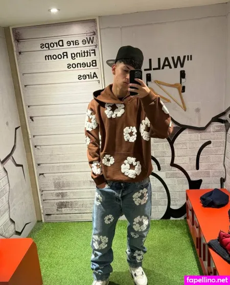 Hottboy22 OnlyFans Thumbnail #OgnHE6djKk