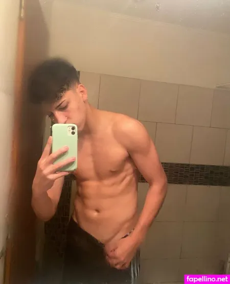 Hottboy22 OnlyFans Thumbnail #rQhfU2nnmS