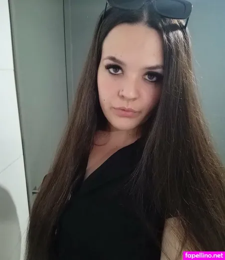 Hottbrunettee OnlyFans Thumbnail #97M34VDWuN