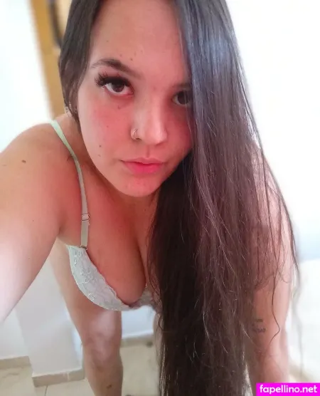 Hottbrunettee Main Profile Photo