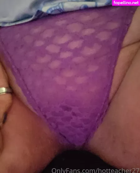 Hotteacher27 OnlyFans Thumbnail #Xk8vQCfig1