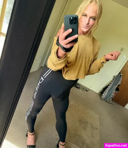 Hottie Bratt OnlyFans Thumbnail #WdFAppsMBh