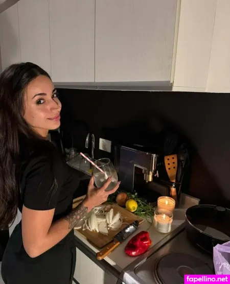 Hottie Mari OnlyFans Thumbnail #AhTbOLQYVc