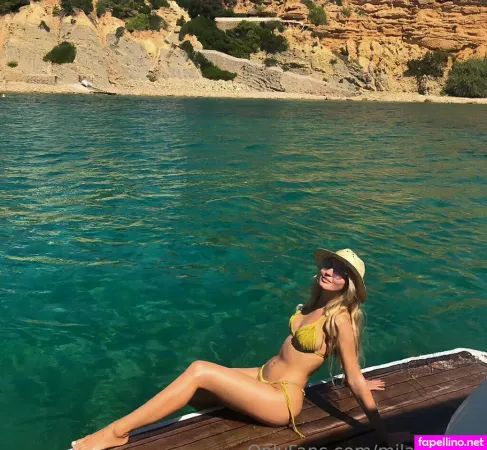 Hottiemelony OnlyFans Thumbnail #0QdrVR1thW