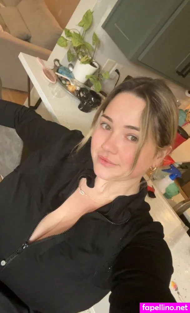 hottiedearest, retiredhottiee Nude Leaked OnlyFans Photo #Ti1Mb9khfd