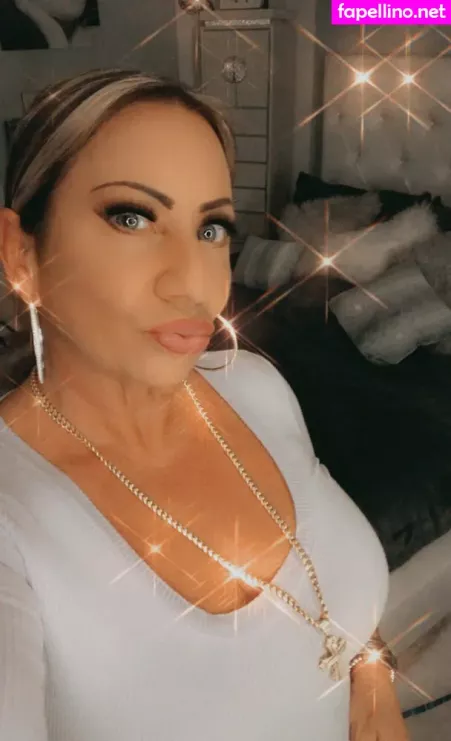 Hottotrottots OnlyFans Thumbnail #UNiyttOivQ