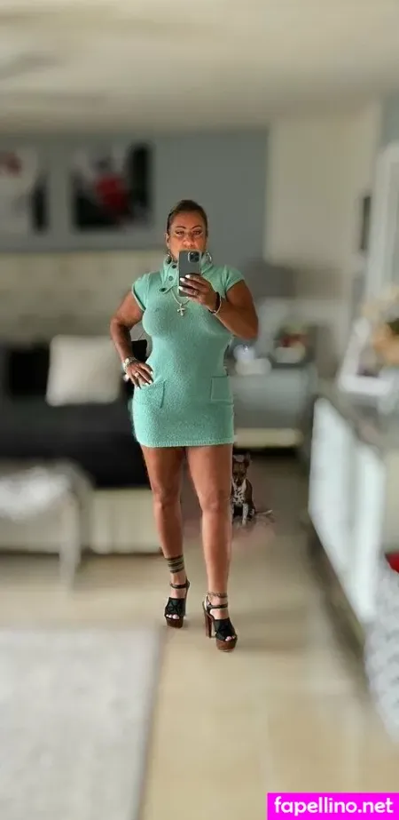 Hottotrottotsfree OnlyFans Thumbnail #G6zhnisbAb