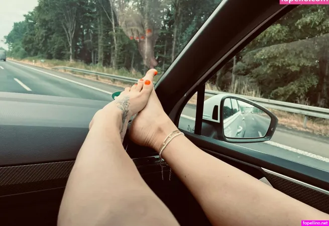 Hotwife2810 Main Profile Photo