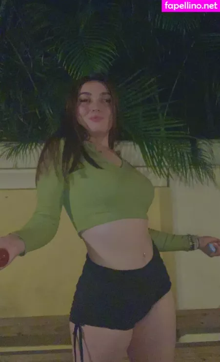 Hotwifechar OnlyFans Thumbnail #t9SfzvemQC