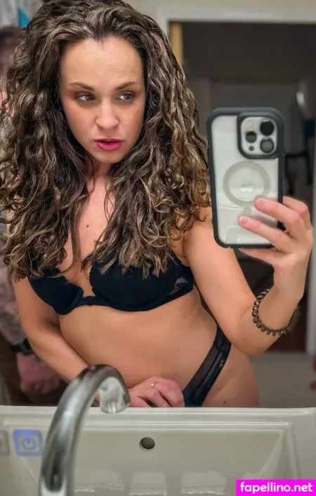 Hotwifegrace 2 OnlyFans Thumbnail #abhQdUGRwr