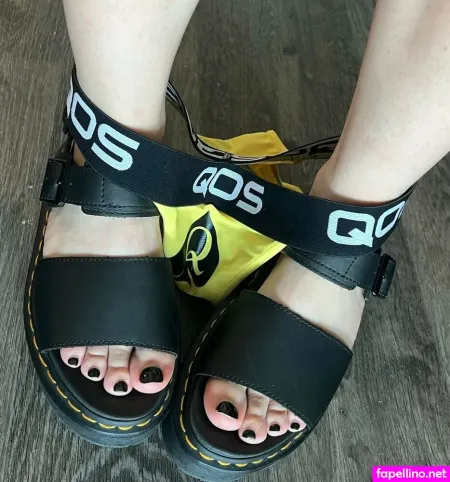 Hotwifeheidi OnlyFans Thumbnail #Kw7KG1naUj