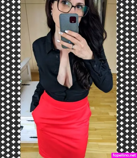 Hotwifehunny 3 OnlyFans Thumbnail #5qVEYoyK3i
