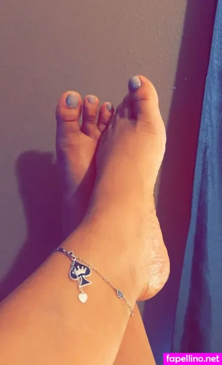 Hotwifeizzy OnlyFans Thumbnail #VvFCcitrAW