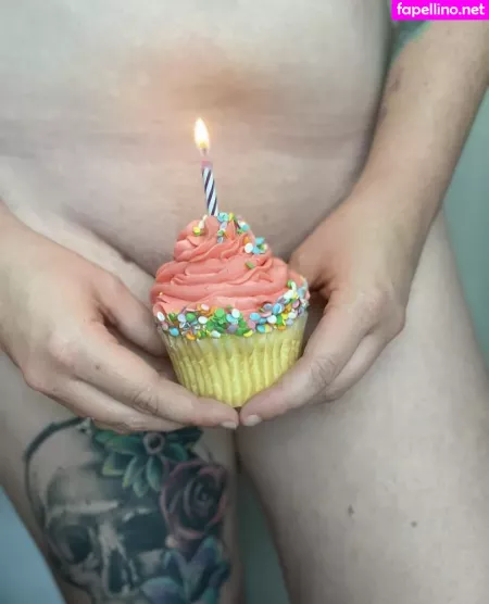 Hotwifekk OnlyFans Thumbnail #Owr7DRovn4