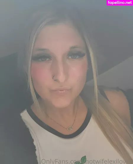 Hotwifelexilovex 1 OnlyFans Thumbnail #pFtEjqUcpp