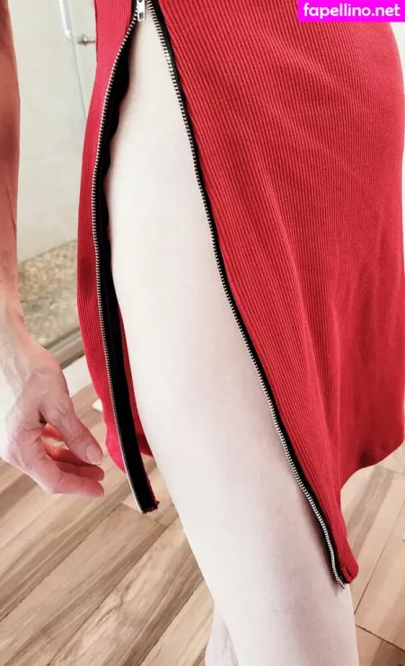 Hotwifepnw OnlyFans Thumbnail #9QqMvqpdtU