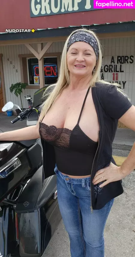 Hotwifetara OnlyFans Thumbnail #H5e3rkZGKR