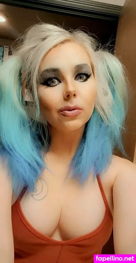 Hotwifetessa OnlyFans Thumbnail #gKjxoeTgkf
