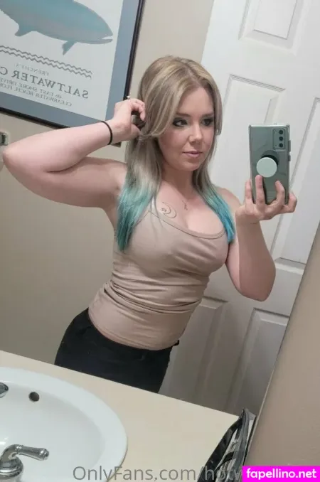 Hotwifetessa OnlyFans Thumbnail #hlzus5b5yi