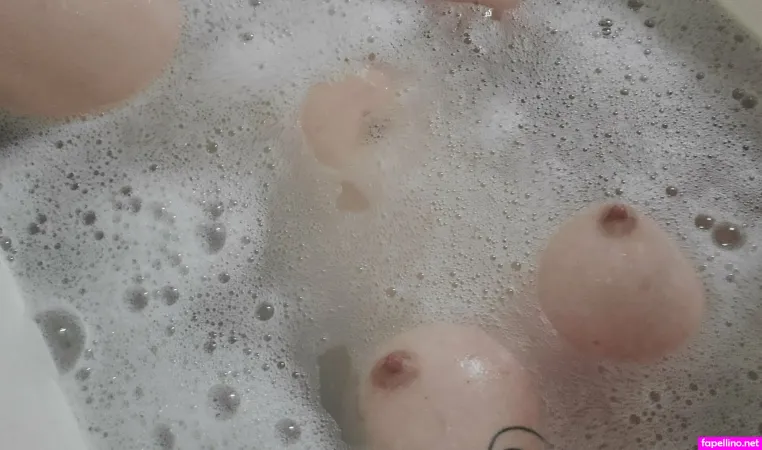 Hotwifetessa OnlyFans Thumbnail #iDvrVZ5Xq8