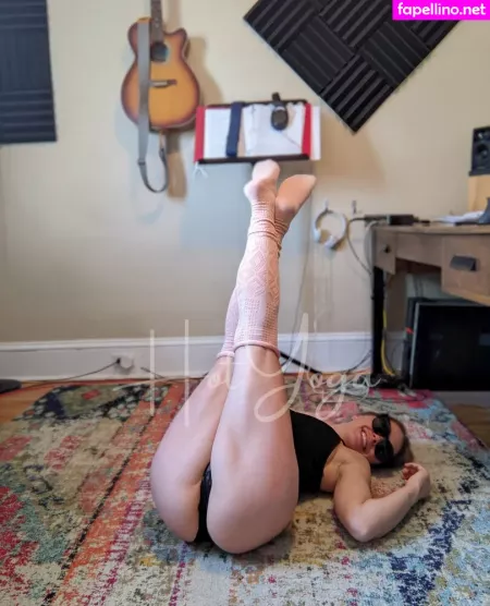 Hotyoga OnlyFans Thumbnail #Ucuw7eadVR