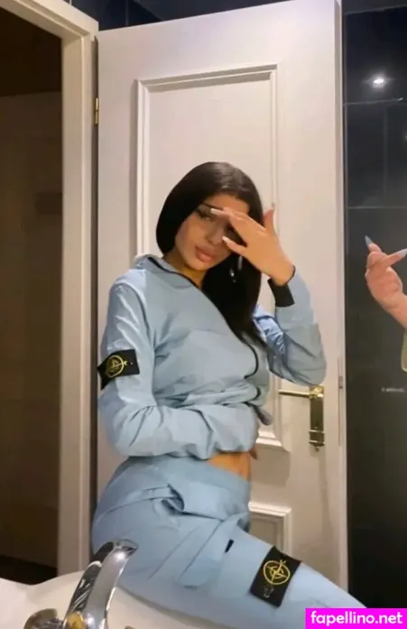 Houda Sanchez OnlyFans Thumbnail #0pW9t9zBxb