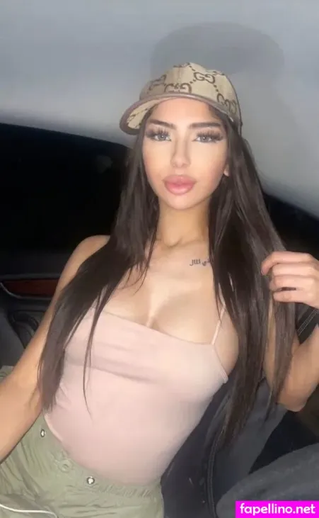 Houda Sanchez OnlyFans Thumbnail #9QpLDgJ46A