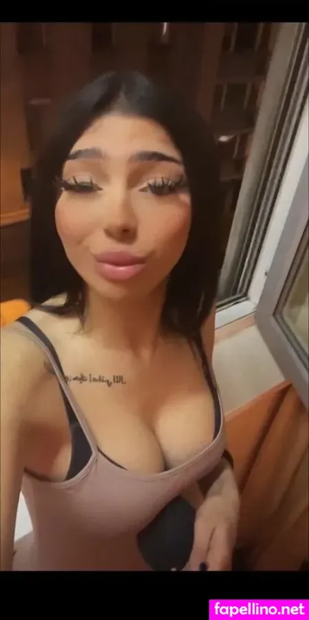 Houda Sanchez OnlyFans Thumbnail #k34h4uSHlq