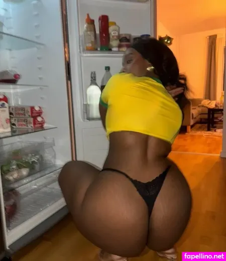 Hourglassebony23 OnlyFans Thumbnail #D689Wl4oY0