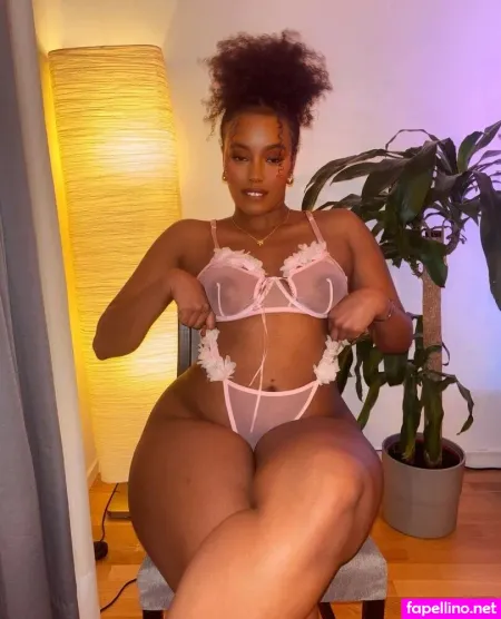 Hourglassebony23 OnlyFans Thumbnail #OIFY5FnPbR