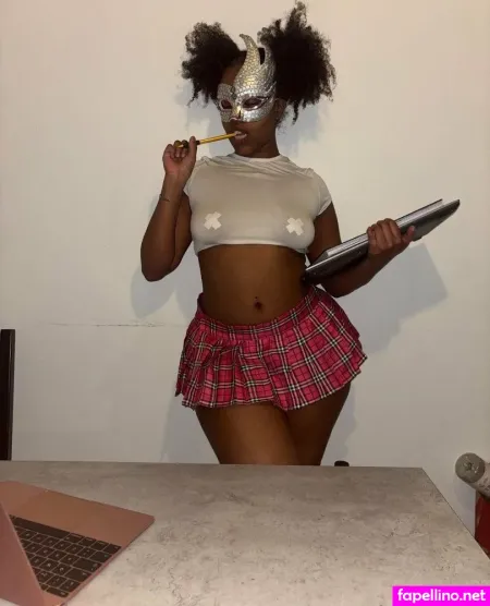 Hourglassebony23 OnlyFans Thumbnail #vUwj2c11Ii