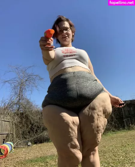 Hourglassleigh OnlyFans Thumbnail #yB0PSYtwh2