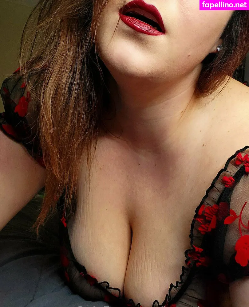 hourglassxoxo, laura.thesinger Nude Leaked OnlyFans Photo #FX8qGhQbhb