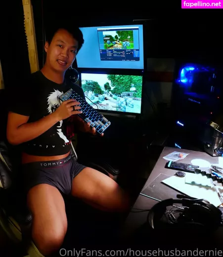 Househusbandernie OnlyFans Thumbnail #b4zWbI83BL