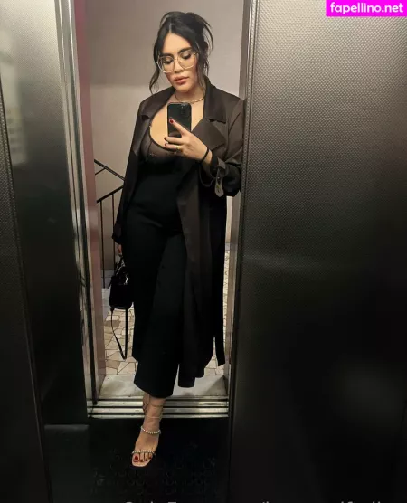Housewifediva OnlyFans Thumbnail #SV7eWgWc3h