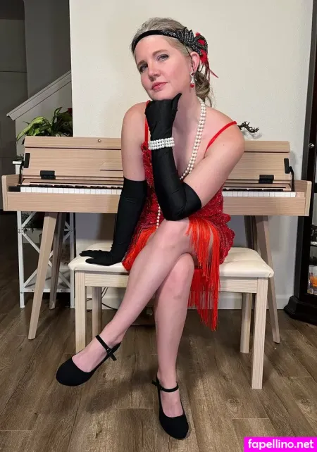 Housewifegingerfree OnlyFans Thumbnail #didsULr61T