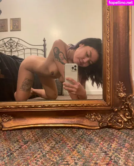 Howlsmovingcattle OnlyFans Thumbnail #kvkXJeyWZu