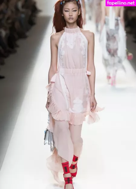 Hoyeon Jung OnlyFans Thumbnail #B1vGJlBfDU