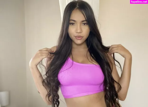 Huge Tits Nataly OnlyFans Thumbnail #fCrOMiK9x3