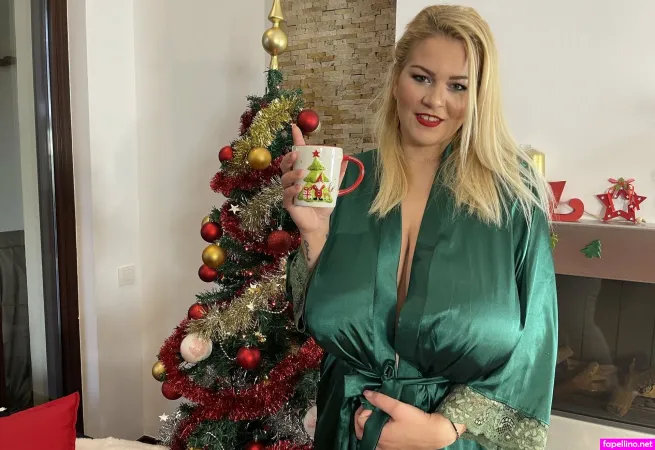 Hugeboobserinfree OnlyFans Thumbnail #MZ9GikCTK8