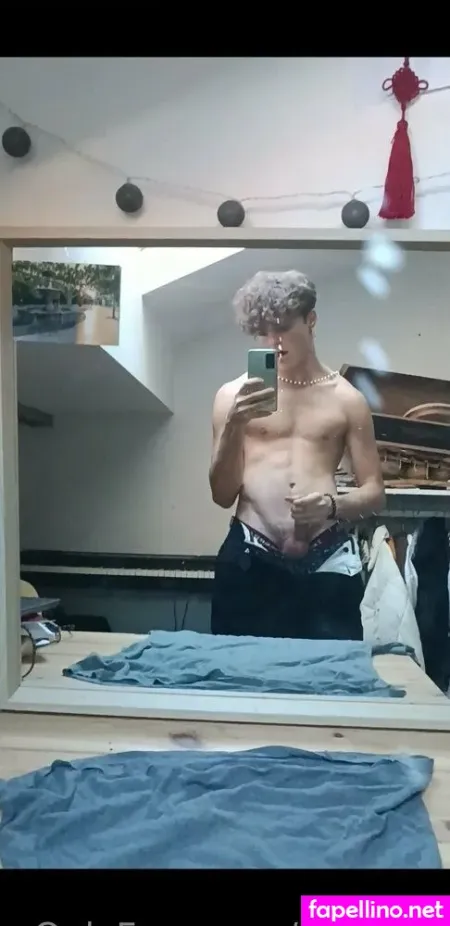 Hugodupre OnlyFans Thumbnail #0yT0ZMq4O4