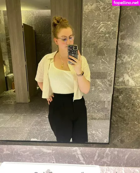 Humorousbeauty OnlyFans Thumbnail #PUUfcfCR5Q