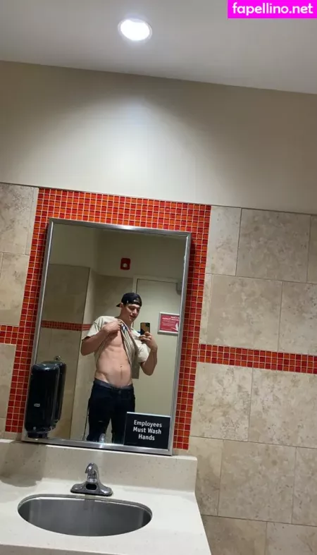 Hungodeyfree OnlyFans Thumbnail #CGnzit9S2B