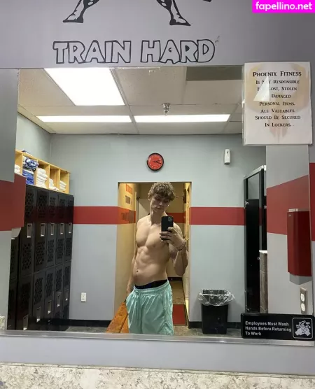 Hungodeyfree OnlyFans Thumbnail #FG6BqcCAoo