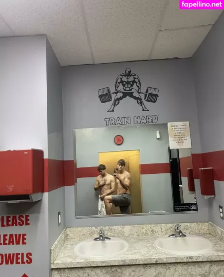 Hungodeyfree OnlyFans Thumbnail #LvyrYNZHxW