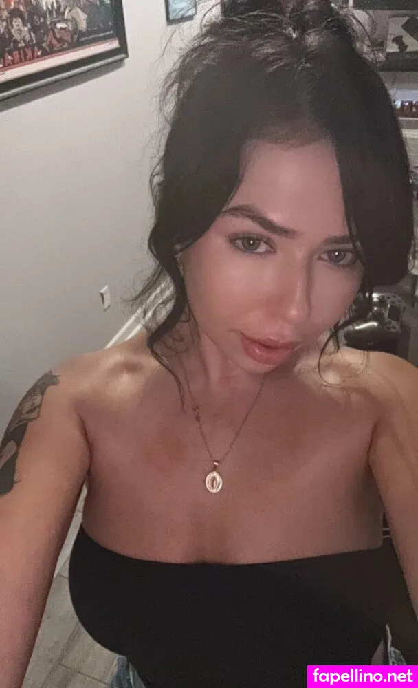 hungry4moore, stillhungry4more Nude Leaked OnlyFans Photo #9wA2dgDy7J