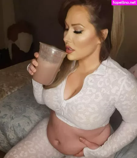 Hungrylilkitty OnlyFans Thumbnail #UYDI3jXzzi