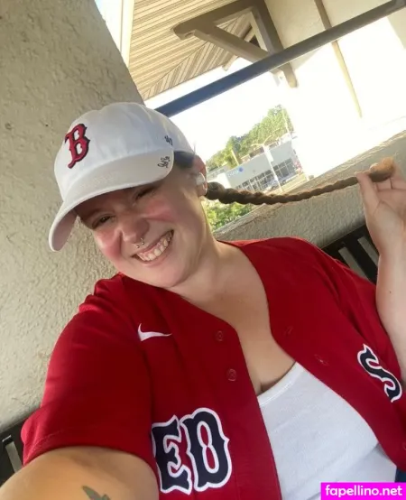 Hunnybee92 Main Profile Photo